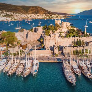 5 Dream Destinations for Your Next Yacht Charter Adventure