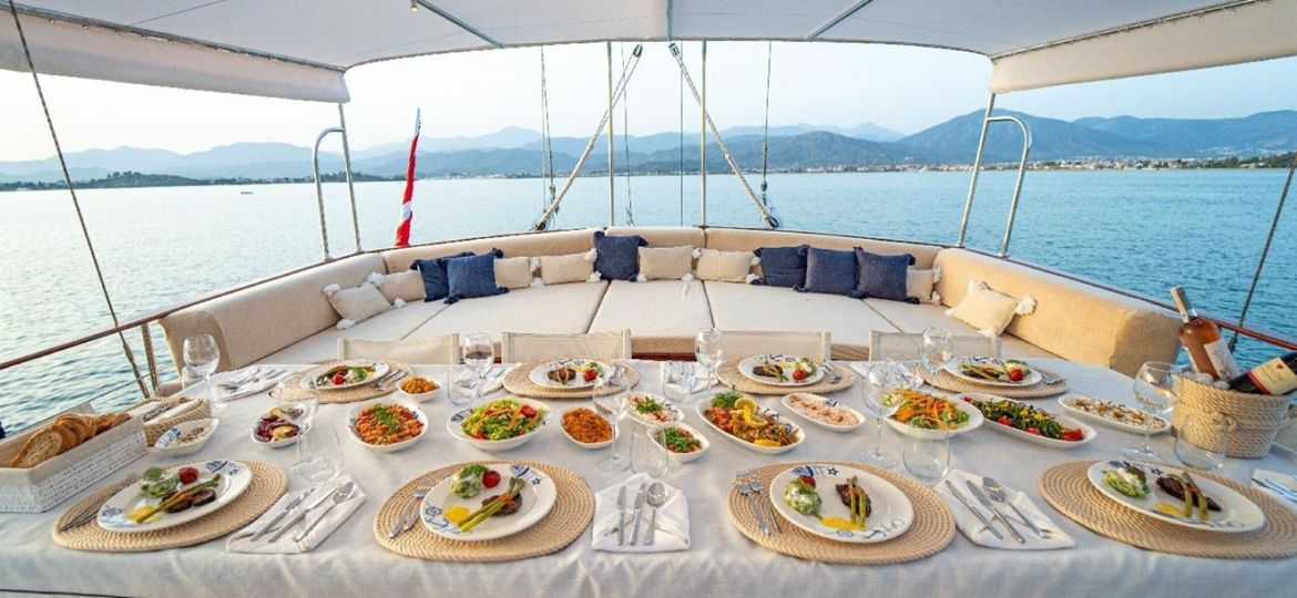 Private Charter Premium Menu