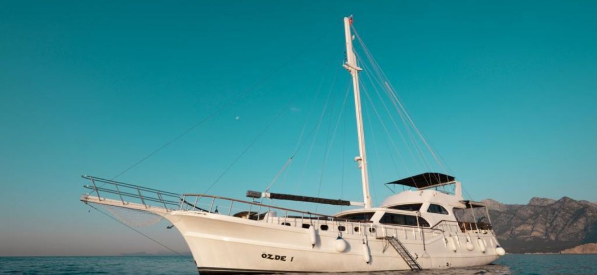 ozde 1 gulet Charter